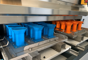 Ligne de traitement des plaquettes de frein prêtes à l'emploi Nouvelle machine de pesage de poudre de poussière de cuivre/acier/<span class=keywords><strong>laine</strong></span>/céramique Matériaux de friction Plaquette de frein - Product Image 2