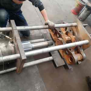 Mesin Pin Tautan Tekan Track Hidrolik untuk Bulldozer D8 <span class=keywords><strong>D9</strong></span> D10 D11 D155 D275 D355 D375 - Product Image 3