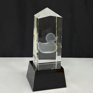 Trofeo de Cristal con Forma de Torre <span class=keywords><strong>Obelisco</strong></span> Transparente con Diseño de Pato Láser MH-MJ0665 - Product Image 3