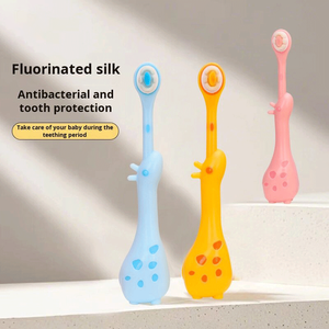 Golden Baby Moda Yeni Tasarım 0-3 6-12 Yaş Gıda Sınıfı Silikon Yumuşak Kıllar Antibakteriyel Diş Çıkarma Çocuk Diş Fırçası - Product Image 5