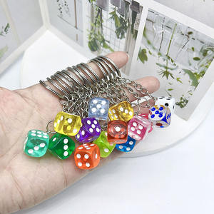 Résine Dés Porte-clés <span class=keywords><strong>3d</strong></span> Cube Carré Dés Porte-clés Pour Sac Sac À Main Portefeuille Téléphone Portable Voiture Pendentif Porte-clés Creative Porte-clés Cadeaux - Product Image 4