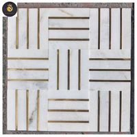 Carrelage de sol de surface de mosaïque de marbre de jet d'eau avec le modèle de mosaïque d'incrustation en laiton