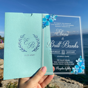 Invitaciones de Boda con Diseño de La Bella y la Bestia, Acrílico, con Sobre Impreso con Rosas en Dorado - Product Image 2
