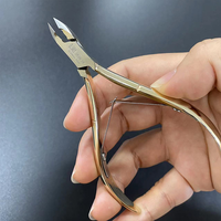 Pince à cuticules vietnamienne professionnelle D501 outil de coupe facile à utiliser pour enlever les cuticules des ongles pour les doigts recommandé pour les manucures