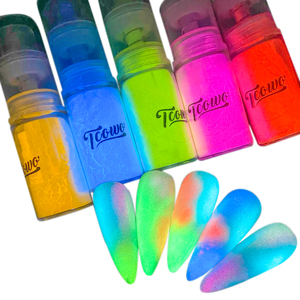 Karanlık fotolüminesan güneş aktif kızdırma Pigment aydınlık toz vücut Glitter sprey - Product Image 1