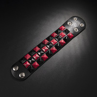 Pulsera de Cuero con Tachuelas de Pirámide Cuadrada Estilo Punk Rock, Brazalete Ancho con Botón a Presión, Multicolor, Gótico, Accesorio para Fiesta y Club