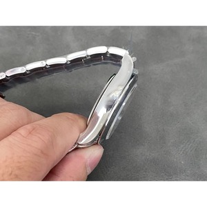 Montre à bracelet en acier simple pour hommes et femmes, avec design mécanique à trois aiguilles, élégante et tendance - Product Image 5