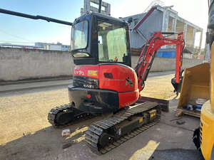 Miniexcavadora japonesa usada Kubota U35 u40 con excavadora y cabina 3,5 toneladas máquina de construcción sobre orugas USD mini Kubota u35 - Product Image 3