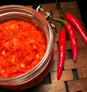 Органическая сертифицированная острая приправа: паста из перца чили 500 г во флаконе, смесь пищевых добавок для лапши, супов и блюд - Product Image 1