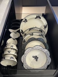 New China Manufacturer High Quality Solid Pattern Classic Europe Style Dinnerware <b>Sets</b> Eco-Friendly <b>Microwave</b> Safe Dishwasher - Product Image 1