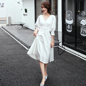 Robe de soirée blanche pour femmes, nouveau style, tempérament quotidien, <span class=keywords><strong>satin</strong></span> français - Product Image 1