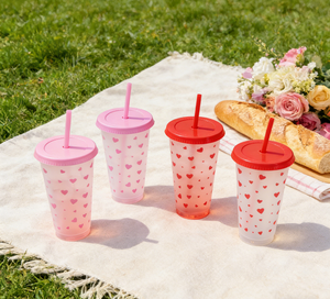 Gobelet réutilisable rose en forme de cœur pour la Saint-Valentin avec couvercle et paille – Cadeau idéal pour meilleure amie, voyage, fête – Tasse en plastique - Product Image 4