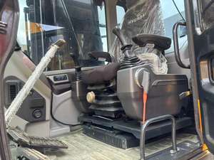 Excavatrice sur chenilles Hyundai HX220s d'occasion de haute qualité, 20-30 tonnes, avec boîte de vitesses et pompe de haute qualité, prête à la vente et à l'expédition - Product Image 4