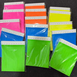 Pulseras de Papel Verde Neón Impermeables para Conciertos, Eventos y Festivales - Regalos Promocionales Novedosos Impresos Digitalmente - Product Image 2