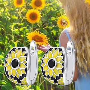 Pendientes de botón con diseño de margarita amarilla para mujer, accesorios florales para uso diario - Product Image 2