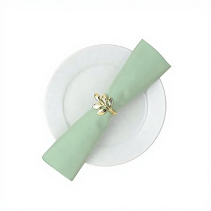 Porte-serviettes en laiton Amson au design classique populaire, écologique, finition dorée, forme personnalisée, pour mariages et hôtels - Product Image 1