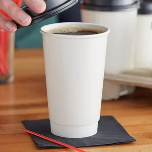 定制一次性热咖啡杯，带PS盖单或双壁银色印刷，带冲压工艺定制纸袋