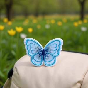 Applique papillon Ilan 5x4cm à thermocoller, brodée pour la décoration de vêtements - Product Image 2