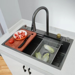 Évier <span class=keywords><strong>de</strong></span> cuisine moderne en acier inoxydable noir fin avec <span class=keywords><strong>robinet</strong></span> cascade et fonction jet d'eau pour lavage <span class=keywords><strong>de</strong></span> légumes - Product Image 2