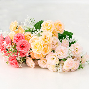 Bouquet di Rose Artificiali Coreane, 15 Fiori in Seta, Alta Simulazione, per Decorazioni di Matrimoni e Cerimonie, Bouquet da Sposa - Product Image 1