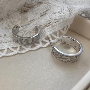 Boucles d'oreilles vintage imprimées en argent pur S925, design rétro français, niche, luxe léger, simple, élégant avec placage or - Product Image 4