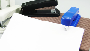 Hot bán tiêu chuẩn 24/6 văn phòng văn phòng phẩm <span class=keywords><strong>Stapler</strong></span> tùy chỉnh nhựa <span class=keywords><strong>Stapler</strong></span> A3 Heavy-Duty 25 trang <span class=keywords><strong>Stapler</strong></span> engradora - Product Image 5