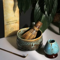 Ensemble cadeau de matcha de qualité supérieure, emballage cadeau personnalisé pour cérémonie, ensemble cadeau de matcha avec fouet en bambou violet, bol à matcha en glaçure bleue