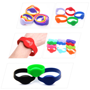 Échantillon gratuit Bracelet en silicone RFID NFC Bracelet RFID UHF fréquence 960mhz - Product Image 5