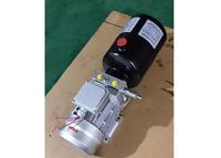 Groupe hydraulique compact pour chariots élévateurs électriques et élévateurs à palettes