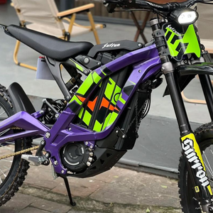 Moto électrique tout-terrain Surron Light Bee X Stealth Black 60V 40Ah 6kW à moteur central, 75 km/h, silencieuse, pour la chasse et l'exploration hors route - Product Image 3