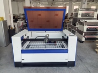 Équipement laser double usage métal/non-métal CN-1390 1300*900mm Fibre CO2 2 EN 1 Gravure et découpe