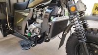 Tricycle motorisé Apsonic 200cc pour le transport de marchandises, alimenté à l'essence
