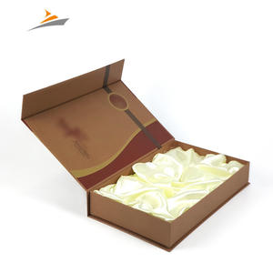 Cajas de Embalaje de Cartón Corrugado Reciclado para Ropa Interior Femenina, Diseño Personalizado Gratuito, en Venta - Product Image 1