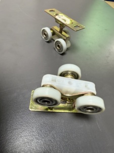 Poulie de porte et de fenêtre <span class=keywords><strong>Futu</strong></span> Silent PA66+Fer - Résistante à la rouille, roulement fluide, épaisseur 1,8 mm, garantie 1 an - Product Image 2