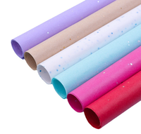 Nous pouvons personnaliser en masse des emballages en papier tendance pour rehausser l'esthétique des produits en détail, idéal pour les fêtes et les décorations saisonnières.