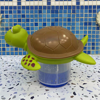 Distributeur automatique d'équipement de piscine de chlorinateur de piscine de flottement avec des caractéristiques de couverture de décapant de filtre