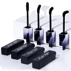 <span class=keywords><strong>Mascara</strong></span> Vegano Impermeabile Volumizzante Private Label Nero Intenso Effetto Tridimensionale e Incurvante Naturale - Product Image 1