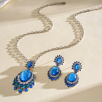 Collier pendentif ovale en résine bleue, boucles d'oreilles pendantes, bijoux, accessoires de déclaration avec halo de cristaux, colliers de mariée de luxe vintage pour femmes