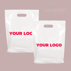 Bolsa de compras de colores PE de diseño personalizado con mango troquelado, portador de plástico para uso en calcetines y zapatos - Product Image 2