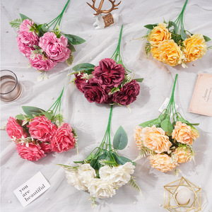 Élégant bouquet de fleurs de lotus artificielles à 5 têtes, arrangement floral en soie pour mariage - Product Image 1