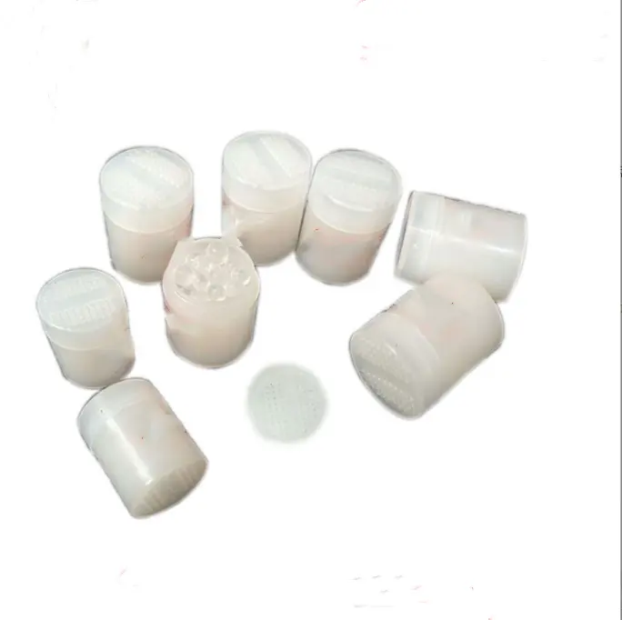 Spot chewing gum silicone desiccant small bottle plastic bottle moisture proof agent food and health product flask