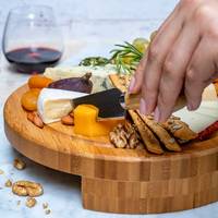 Mini planche à fromage en bambou portable avec ensemble de couverts lame en acier inoxydable facile à transporter pour fromage et charcuterie