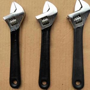 Llave Inglesa Ajustable Industrial de Acero 45 con Mordaza Dentada, Tamaño Imperial en Pulgadas, con Mango Negro para Uso Pesado - Product Image 4