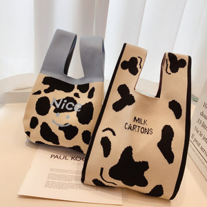 Sac à main en laine tricotée de style coréen, sac à déjeuner mignon, sac seau, sac fourre-tout, sac cadeau, sac gilet à porter à la main - Product Image 2