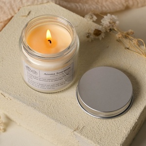 Bougie parfumée en cire de soja naturelle, faite à la main, dans un récipient en verre transparent avec couvercle argenté, pour la chambre à coucher, le spa, la relaxation - Product Image 1