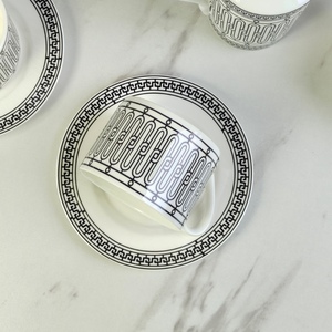 Juego de Vajilla de Porcelana Fina de Lujo Europeo, Estilo Vintage, Moderno y Personalizable, Juego de Tazas y Platos para Café, para Hogar, Hotel, Restaurante, Cena - Product Image 6