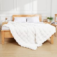 Couverture en fausse fourrure de luxe, 100% polyester, utilisable en toutes saisons, design moderne, taille double, cadeau pour femme