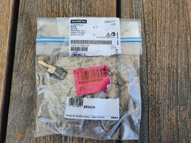 New and Original 6AV2181 5AR80 0AX0   6AV21815AR800AX0 REPLACEMENT KEY FOR KTP MOBILE    Stock in Warehouse