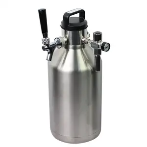 Un gallone doppia parete in acciaio inox growler con progetto di CO2 sistema