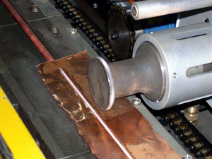 Máquina de soldadura de rodillo ultrasónico automático para placa de colector Solar completo - Product Image 4